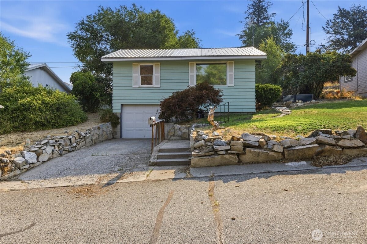 Residential in Coulee Dam 2