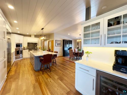 197 Jefferson St, Buhl, MN, 55713-4422 | Card Image