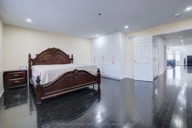 247 Cresthaven Rd, House other with 7 bedrooms, 7 bathrooms and 4 parking in Brampton ON | Image 24