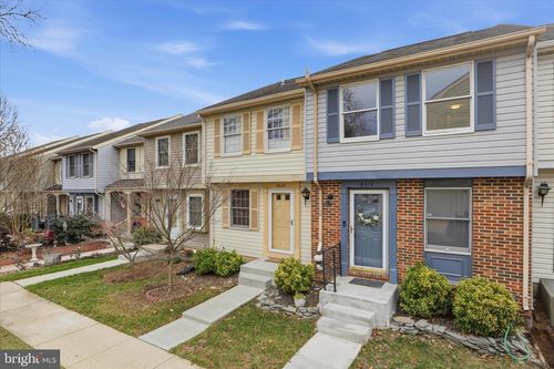 8418 White Feather Ct, LORTON, VA, 22079-3054 | Card Image