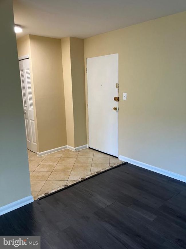 APT-301 - 6137 Leesburg Pike, Condo with 1 bedrooms, 1 bathrooms and null parking in FALLS CHURCH VA | Image 8