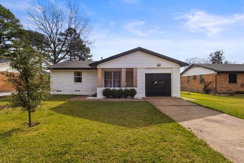 206 W Vista Dr, Garland, TX, 75041-3024 | Card Image