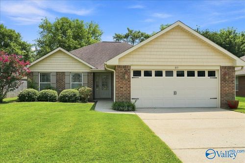 5015 Montauk Trl Se, Owens Cross Roads, AL, 35763-8795 | Card Image