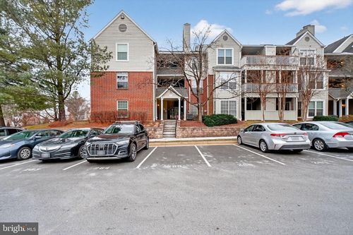 apt-1102-12160 Penderview Ter, FAIRFAX, VA, 22033-4774 | Card Image