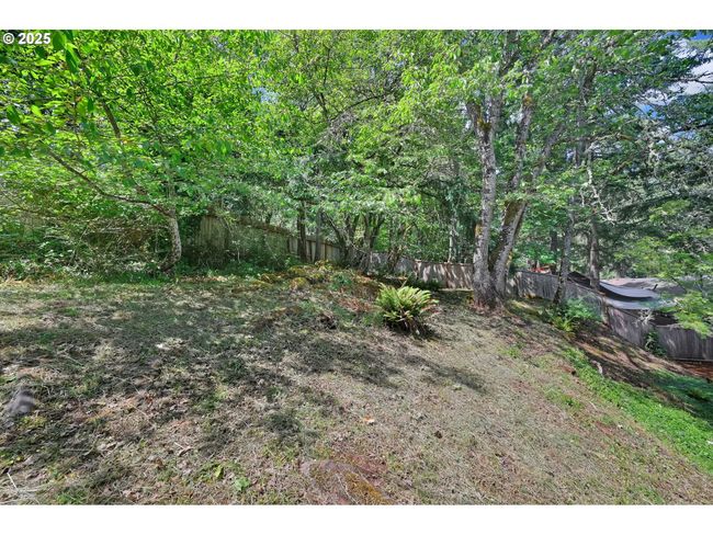 1770 W 28 Th Ave, House other with 3 bedrooms, 2 bathrooms and 2 parking in Eugene OR | Image 40