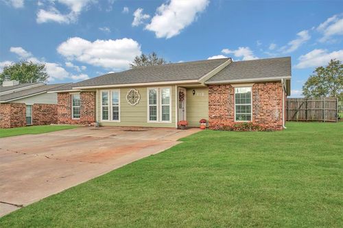 a-205 Coral Ave, Elk City, OK, 73644-7122 | Card Image