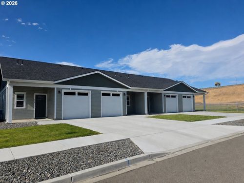 554 Park Springs Ave, Baker City, OR, 97814-4700 | Card Image
