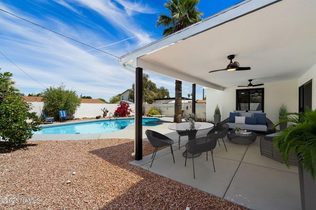 2210 E Everett Dr, House other with 4 bedrooms, 3 bathrooms and null parking in Phoenix AZ | Image 6