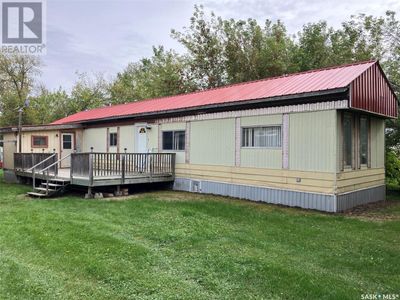 520 Parkdale St, House other with 2 bedrooms, 2 bathrooms and null parking in Carrot River SK | Image 2