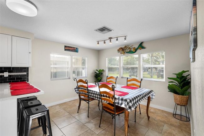 5336 Circle Dr, House other with 2 bedrooms, 2 bathrooms and null parking in Weeki Wachee FL | Image 12
