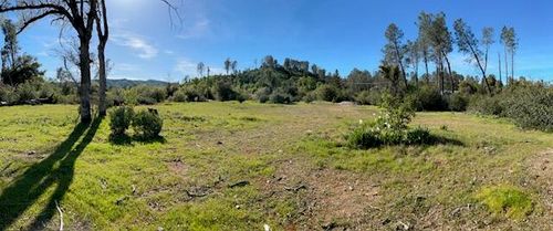 10266 White Star Dr, Redding, CA, 96001-8746 | Card Image