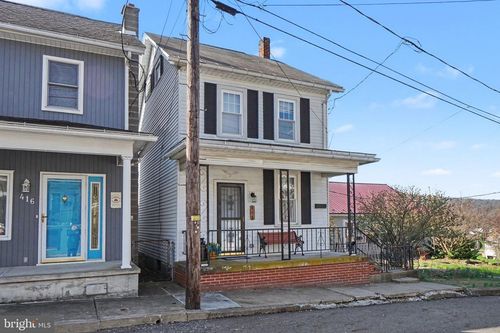 418 Elizabeth St, WILLIAMSTOWN, PA, 17098-1305 | Card Image