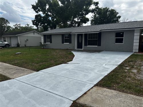 3704 Meadowbreeze Dr, TAMPA, FL, 33619-1249 | Card Image