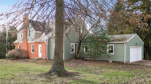450 W Highland Dr, Zanesville, OH, 43701-1227 | Card Image