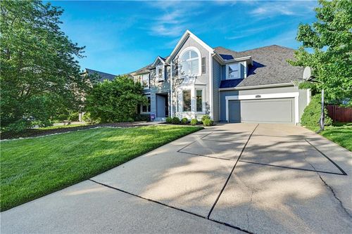 5412 W 132nd Ter, Overland Park, KS, 66209-3439 | Card Image