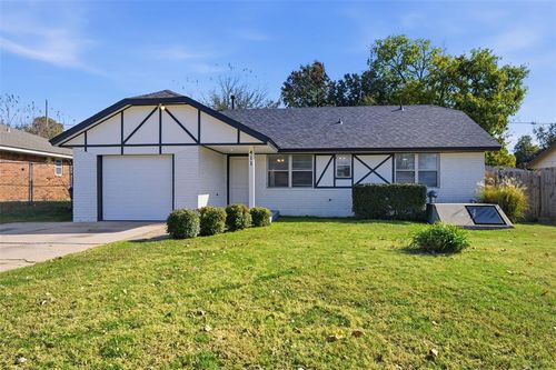 411 Riverview Dr, Noble, OK, 73068-9569 | Card Image