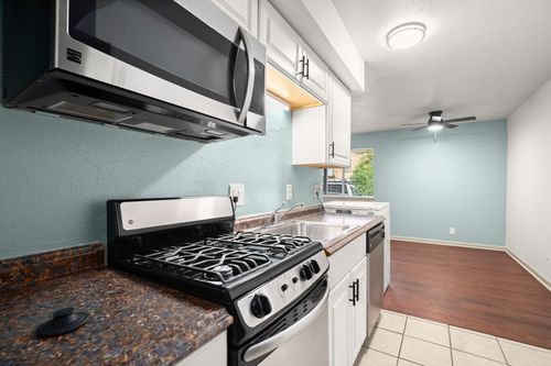 apt-3-1010 W 23rd St, Austin, TX, 78705-5021 | Card Image