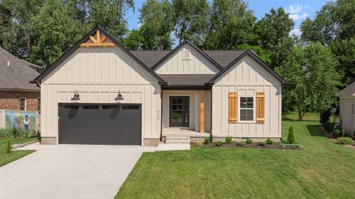 4178 Beechwood Ln, Bowling Green, KY, 42104-7660 | Card Image