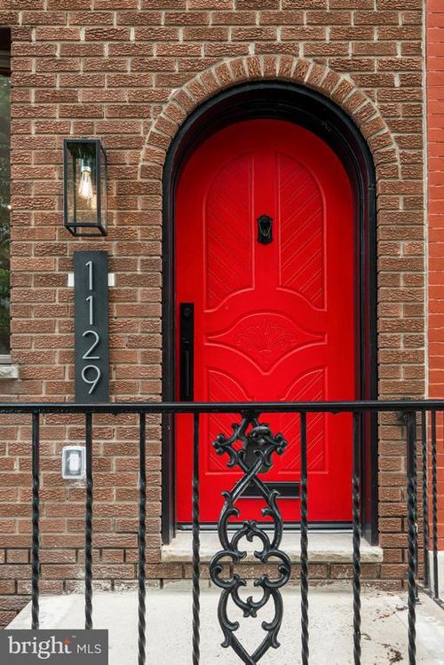 1129 S 12th St, PHILADELPHIA, PA, 19147-4531 | Card Image