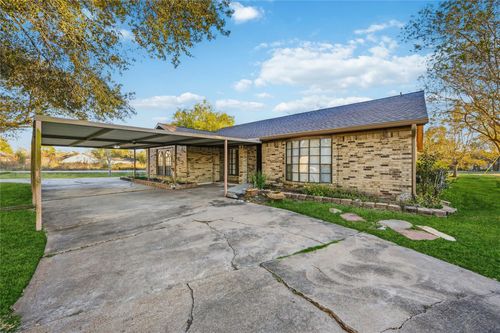 422 Rice Ave, Arcola, TX, 77583-2743 | Card Image