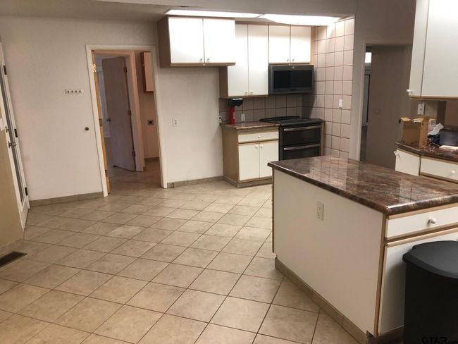 13745 Meadow Ln, House other with 4 bedrooms, 3 bathrooms and null parking in Flint TX | Image 8