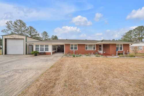 905 Barbara Cir, Moultrie, GA, 31768-5227 | Card Image