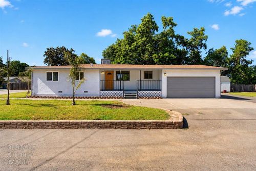 8204 Holly Drive, Citrus Heights, CA, 95610 | Card Image