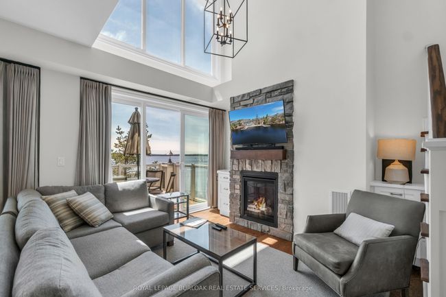 BTW-201 - 1869 Muskoka 118 Road W, Condo with 4 bedrooms, 4 bathrooms and 2 parking in Muskoka Lakes ON | Image 5