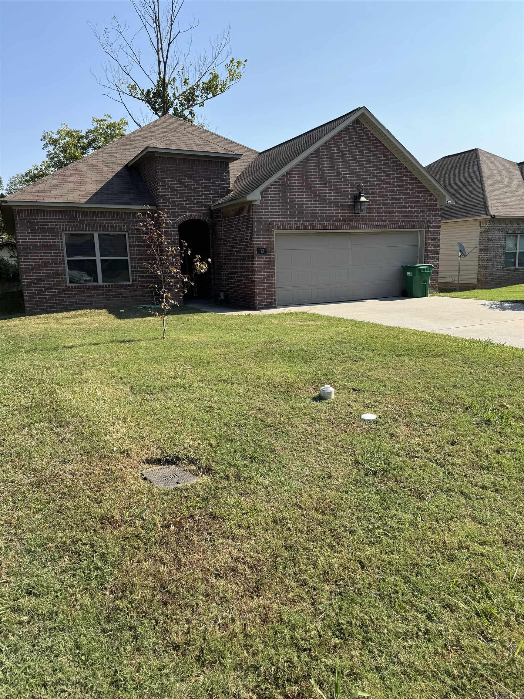 Ashberry Cir, White Hall, AR 71602