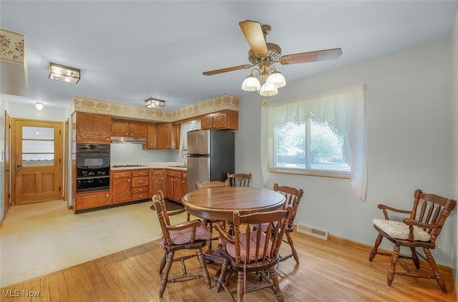 7500 Stearns Rd, House other with 3 bedrooms, 2 bathrooms and null parking in Olmsted Twp OH | Image 15