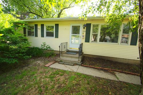 3406 Magnolia Ct, Bettendorf, IA, 52722-2361 | Card Image
