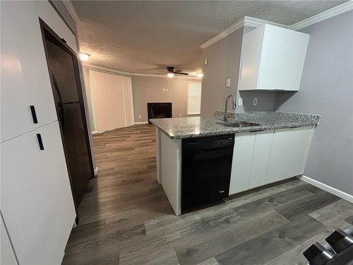 6353 Wedgeview Ct, Tucker, GA, 30084-1380 | Card Image