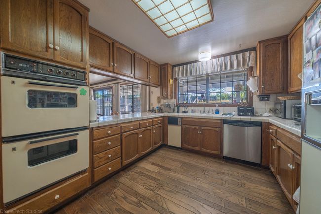 16160 Plateau Cir, House other with 5 bedrooms, 4 bathrooms and null parking in Redding CA | Image 17
