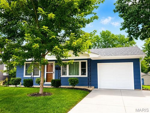 712 Stafford St, Washington, MO, 63090-2038 | Card Image
