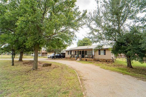 87 Water District Road 214, Breckenridge, TX, 76424-9084 | Card Image