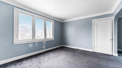 5305 Newport St, Detroit, MI, 48213-4615 | Card Image