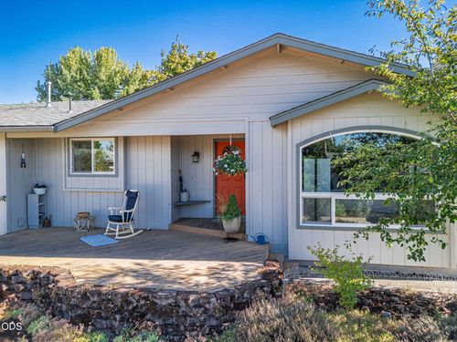 1968 Spring St, Medford, OR, 97504-6348 | Card Image