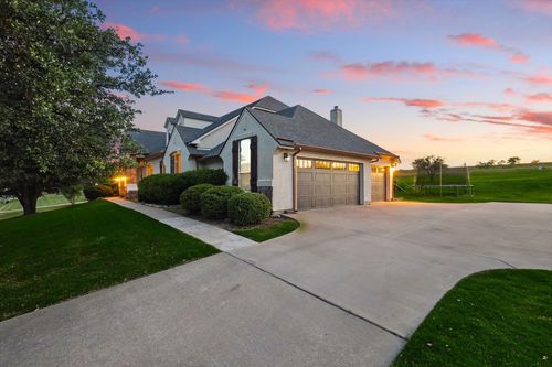 10701 Los Rios Dr, Fort Worth, TX, 76179-6815 | Card Image