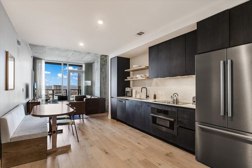 1711-48 East Ave, Austin, TX, 78701-4317 | Card Image