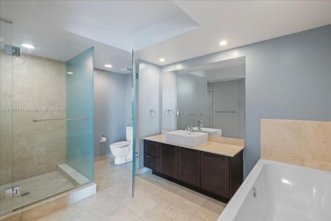 UNIT-1202 - 200 Sunny Isles Blvd, Condo with 3 bedrooms, 2 bathrooms and null parking in Sunny Isles Beach FL | Image 14