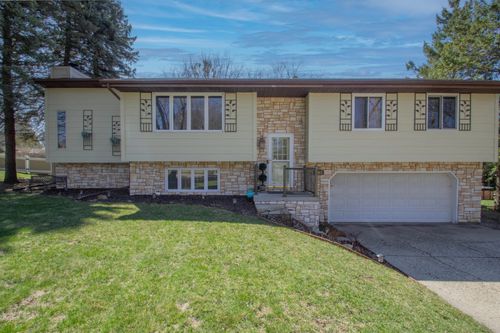 1063 Kiewert St, Watertown, WI, 53098-3228 | Card Image