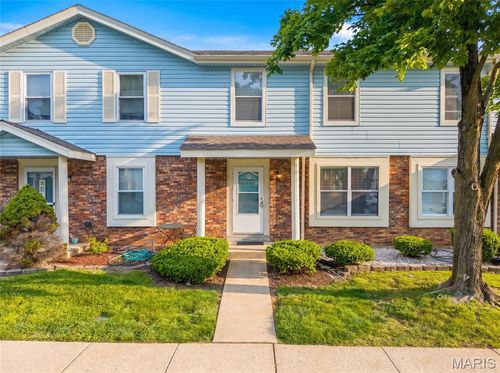 1324 Summergate Pkwy, Saint Charles, MO, 63303-6360 | Card Image
