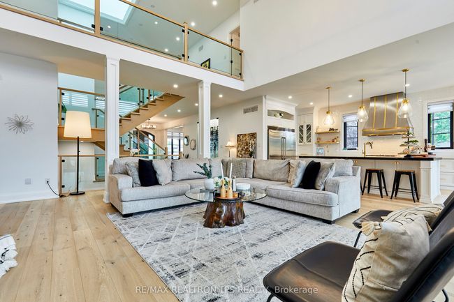 35 Heber Down Cres, House other with 5 bedrooms, 5 bathrooms and 6 parking in Whitby ON | Image 9
