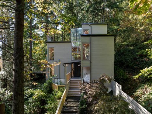 6915 Marine Dr, West Vancouver, BC, V7W2T4 | Card Image