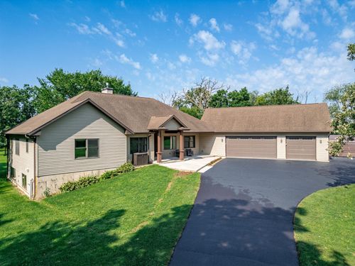 12830 Beloit Rd, Caledonia, IL, 61011-9200 | Card Image