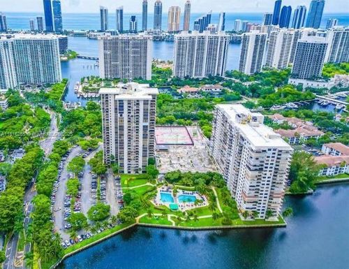 205-18151 Ne 31st Ct, Aventura, FL, 33160-2660 | Card Image