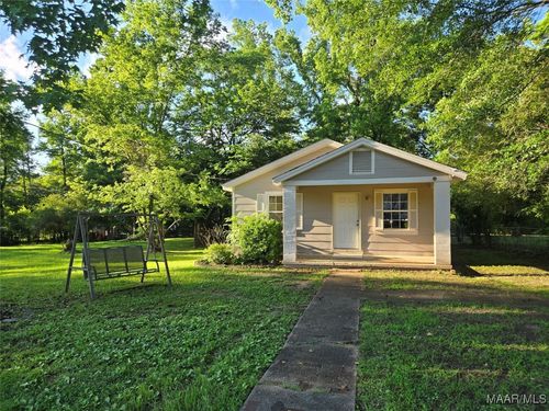 530 W 4th St, Prattville, AL, 36067-2829 | Card Image