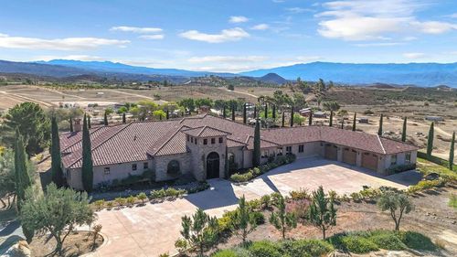 39345 San Ignacio Rd, Hemet, CA, 92544-9232 | Card Image