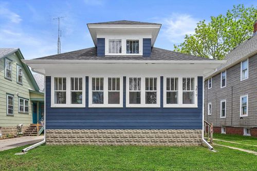 3819 10th Avenue, Kenosha, WI, 53140 | Card Image