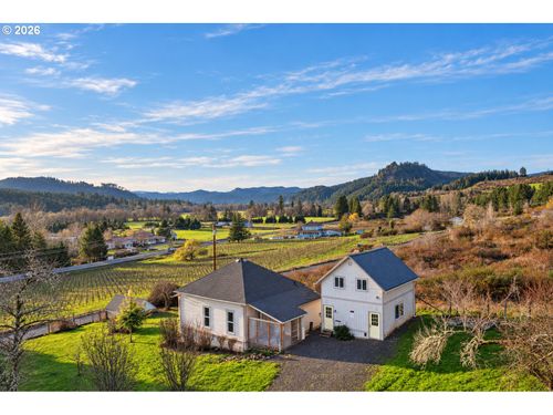 253 Binder Rd, Elkton, OR, 97436-9603 | Card Image